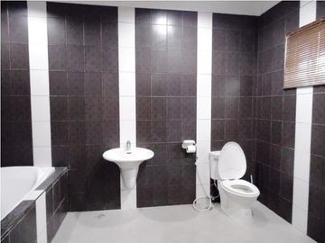 Elegant House with 4 Bedrooms for Rent in Hensonville A.C.