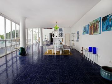 For Sale: Elegant Mansion in Tagaytay