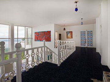 For Sale: Elegant Mansion in Tagaytay
