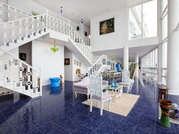 For Sale: Elegant Mansion in Tagaytay