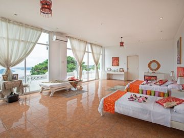 For Sale: Elegant Mansion in Tagaytay