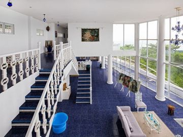 For Sale: Elegant Mansion in Tagaytay