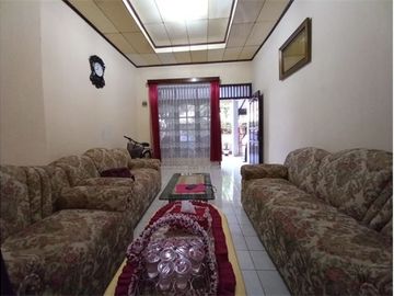 Dijual rumah second masih terawat dekat tol di Jatiasih