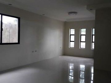 Two Storey House for sale with 5 bedrooms in Friendship Near
