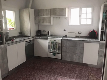 PH en Duplex en Venta en Caballito 5 ambientes 93 m2 + 2 patios, terraza con parrilla - Fray Luis Beltrán 100