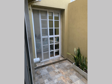 PH en Duplex en Venta en Caballito 5 ambientes 93 m2 + 2 patios, terraza con parrilla - Fray Luis Beltrán 100