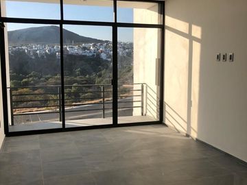 SE VENDE CASA EN LOMAS DE JURIQUILLA QUERÉTARO