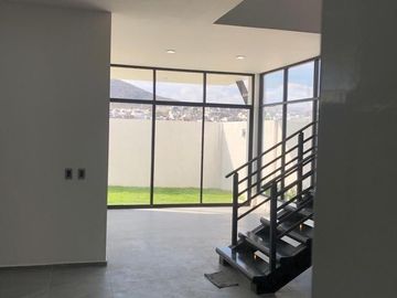 SE VENDE CASA EN LOMAS DE JURIQUILLA QUERÉTARO