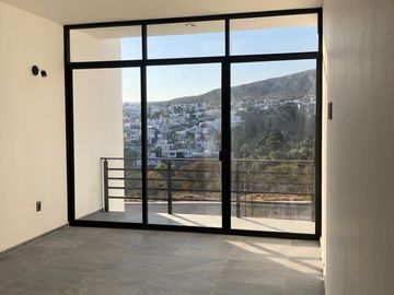 SE VENDE CASA EN LOMAS DE JURIQUILLA QUERÉTARO