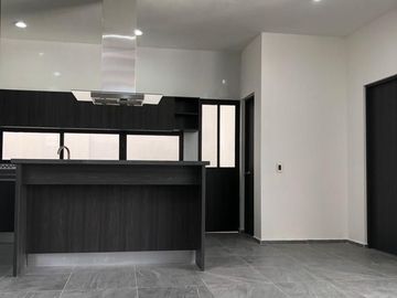 SE VENDE CASA EN LOMAS DE JURIQUILLA QUERÉTARO