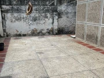 casalote en arriendo/venta en américa. Cod V90640