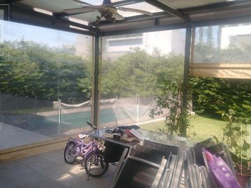 Casa venta barrio privado Plottier, 3 dormitorios (suite), 3 baños, pileta y cochera x 2