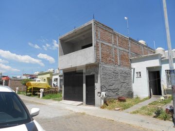 Casa en venta en Morelia en Col. Villas del Pedregal