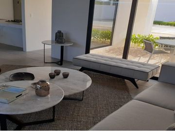 CASA EN VENTA MERIDA, PRIVADA EN CHOLUL CON AMENIDADES