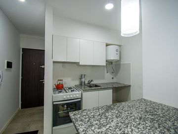 MONOAMBIENTE EN VENTA - LOURDES