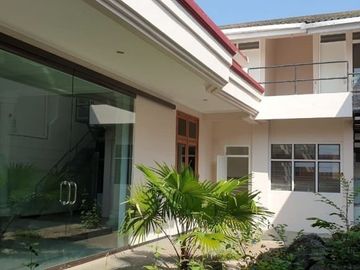 DISEWAKAN RUMAH SIAP HUNI LUAS 400 PBI ARAYA KOTA MALANG