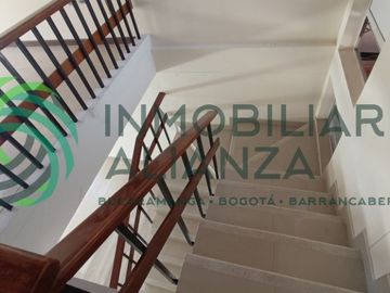 casa en venta en lagos del cacique. Cod V61435