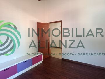 casa en venta en lagos del cacique. Cod V61435