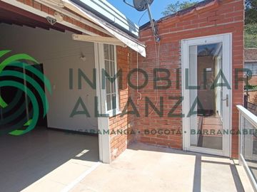 casa en venta en lagos del cacique. Cod V61435