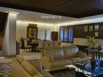 Disewakan Rumah 3 Lantai Hadap Selatan Di Ciputat Of 1641