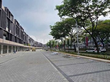 Disewakan Ruko Enchante Business Park 3 Lantai Siap Pakai di BSD