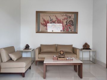 Rumah mewah berkelas pusat kota Dewi sartika Bandung dekat mall