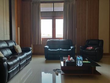 Rumah mewah berkelas pusat kota Dewi sartika Bandung dekat mall