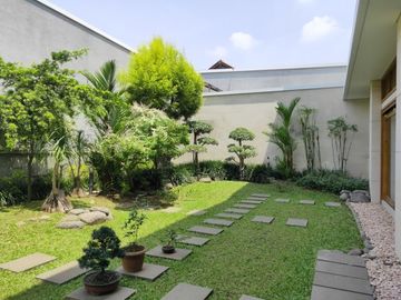 Rumah mewah berkelas pusat kota Dewi sartika Bandung dekat mall