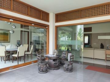 Rumah mewah berkelas pusat kota Dewi sartika Bandung dekat mall