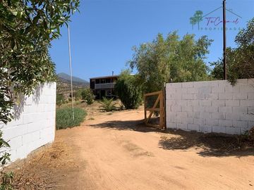 Parcela con casa en venta en Limache 3D/2B