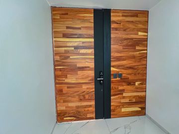 Casa de Lujo en Venta dentro de coto Los Almendros Valdepeñas Zapopan