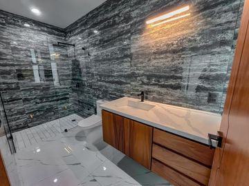 Casa de Lujo en Venta dentro de coto Los Almendros Valdepeñas Zapopan