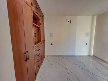 Casa de Lujo en Venta dentro de coto Los Almendros Valdepeñas Zapopan