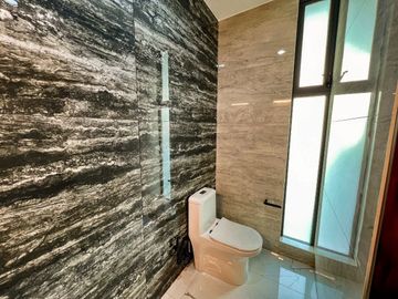 Casa de Lujo en Venta dentro de coto Los Almendros Valdepeñas Zapopan