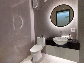 Rumah Cantik Lokasi Mudah Diakses, Cluster Carson Gading Serpong