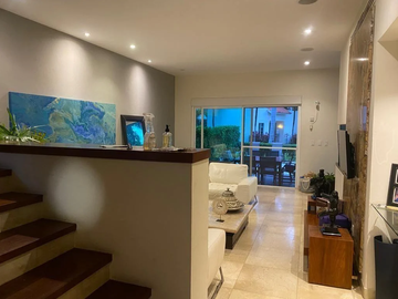 Magestuosa casa en venta en Isla dorada