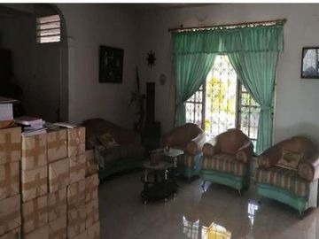 Rumah Arco depok,posisi Hook,SHM,harga 1,95M nego