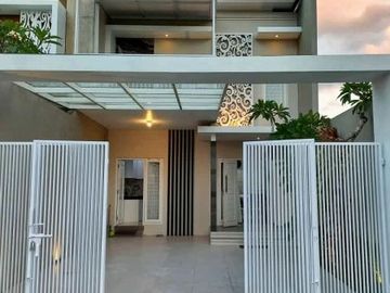 Rumah Cantik Full Furnish Siap Huni di Tarananm Sinduharjo