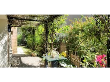 OPORTUNIDAD CASA AL BOSQUE EN BARRIO LOS CASTORES NORDELTA