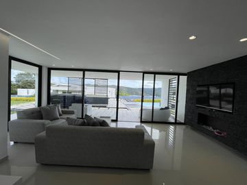 finca en venta en parcelacion la irlanda. Cod V12370