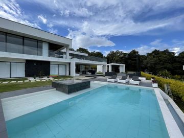 finca en venta en parcelacion la irlanda. Cod V12370