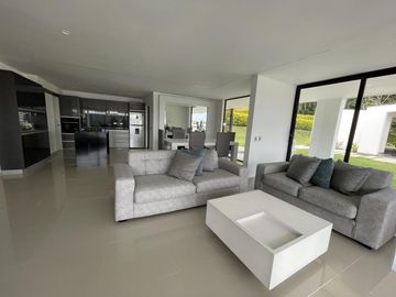 finca en venta en parcelacion la irlanda. Cod V12370