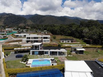 finca en venta en parcelacion la irlanda. Cod V12370