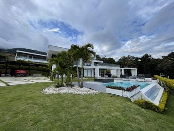 finca en venta en parcelacion la irlanda. Cod V12370