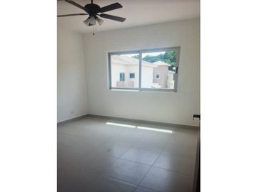 CASA DUPLEX EN ALTOS DEL PARQUE DETRAS DE ALTAPLAZA  268 M²