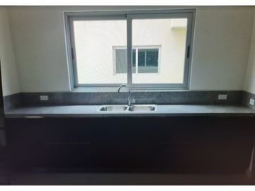CASA DUPLEX EN ALTOS DEL PARQUE DETRAS DE ALTAPLAZA  268 M²