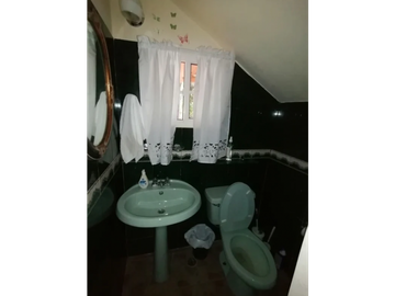 Casa en Cerro Azul Oferta Preciosa casa-venta por viaje