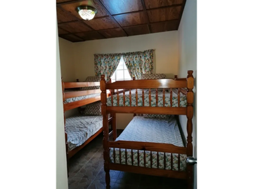 Casa en Cerro Azul Oferta Preciosa casa-venta por viaje