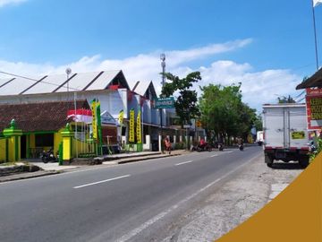 Tanah Kavling Sentolo; Selangkah Pabrik Tractor Quick