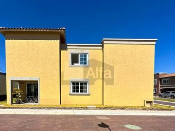 Residencia desde 340m2 de superficie con acceso a la casa Club más grande de Metepec